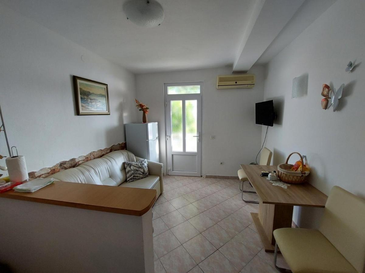 Apartments With A Parking Space Plat, Dubrovnik - 4776 Mlini Exterior photo